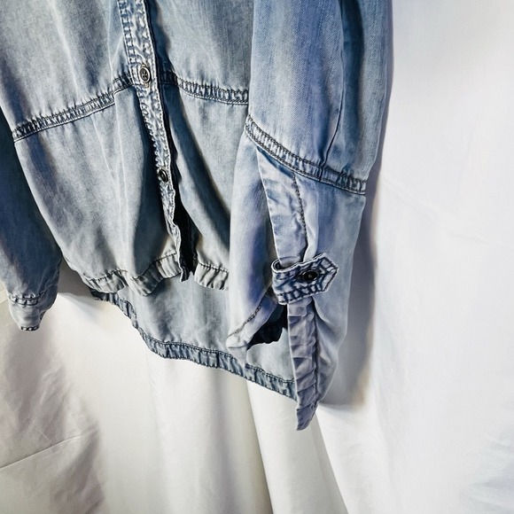 Anthropologie Denim Chambray Shirt Women's Sz 4 Blue‎ Long Sleeve Holding Horses - Picture 5 of 9